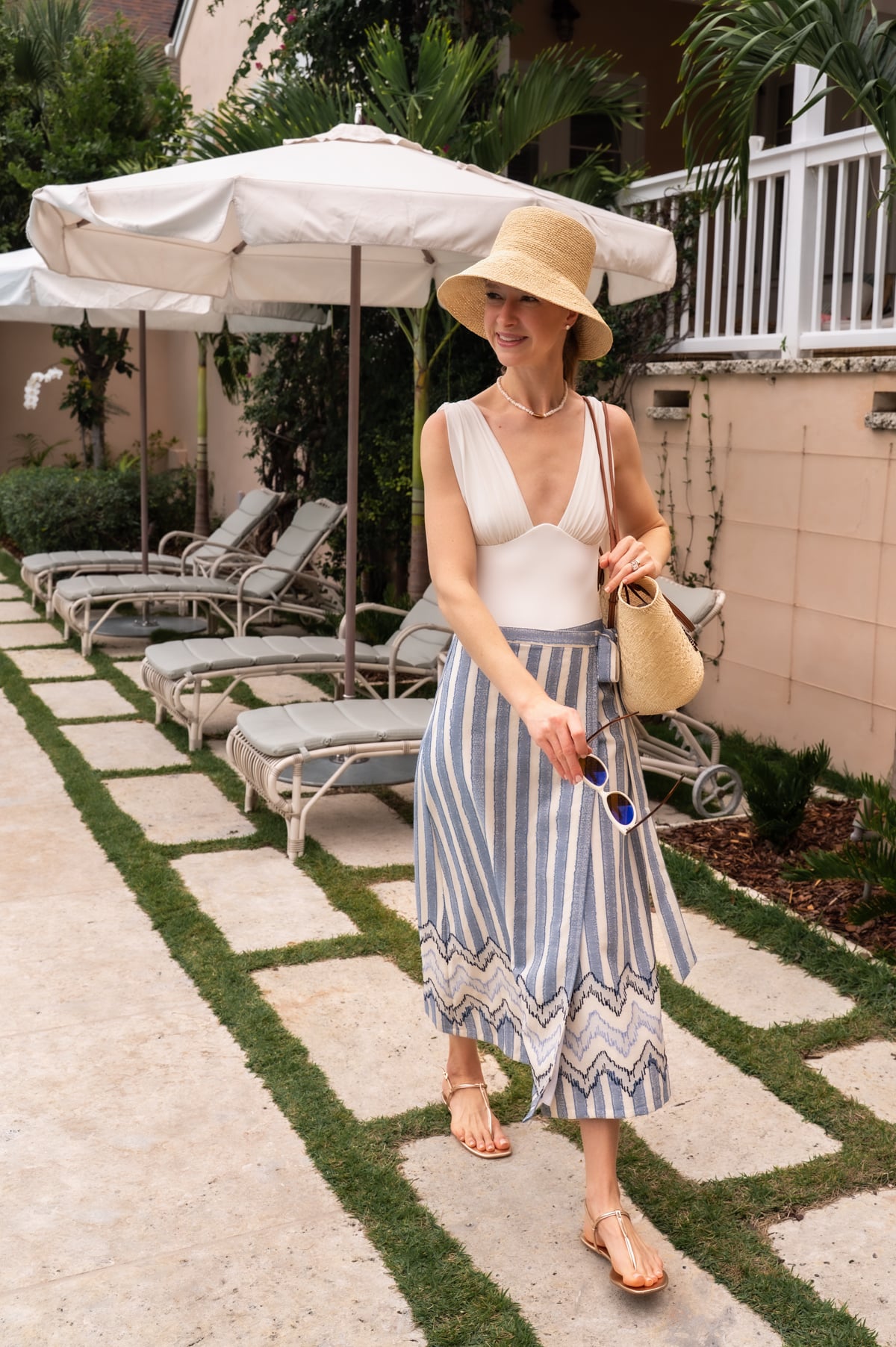 Elegant Beach Looks for All-Day Wear
