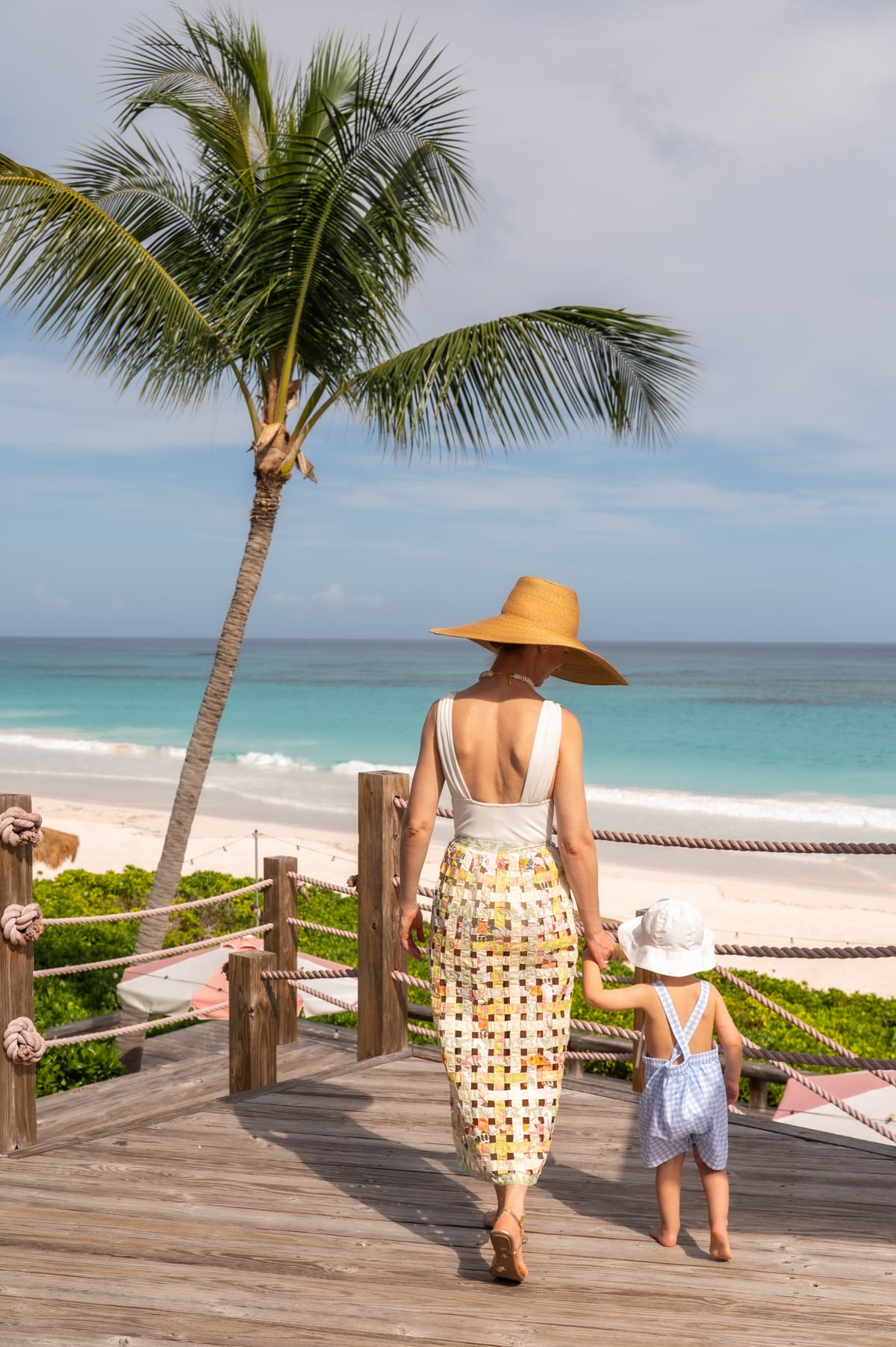 Elegant Beach Looks for All-Day Wear
