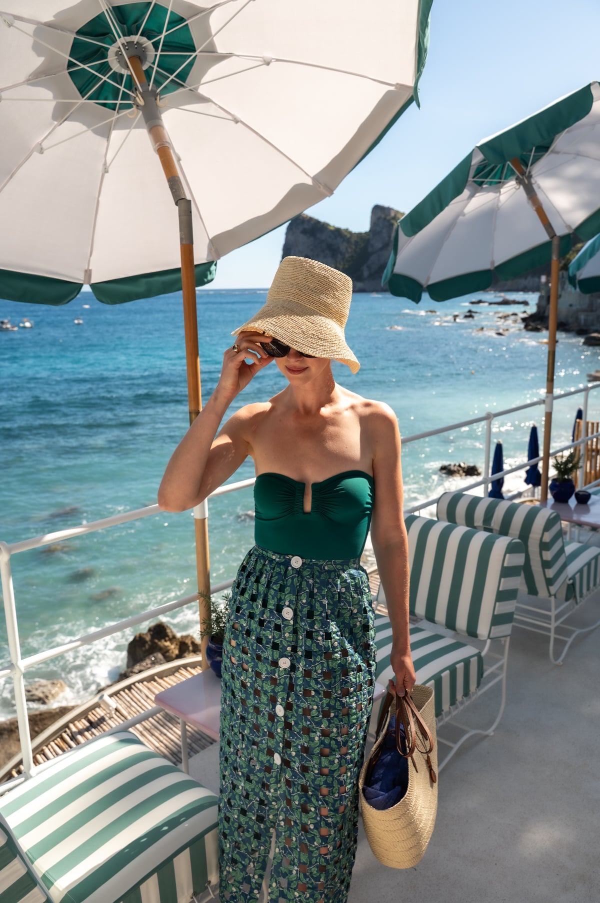 Sirenuse Mare: The Amalfi Coast’s Chicest Beach Club (and What to Wear When you Go!)